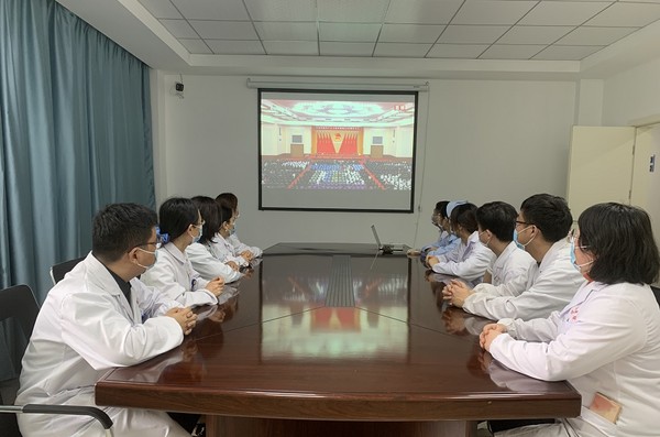 2222225.11旌德县中医院团支部组织观看《庆祝中国共产主义青年团成立100周年大会》2.jpg